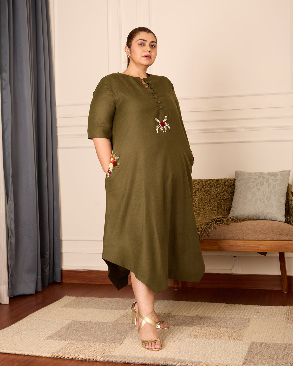 Gulbaani- Oversized A-line Embroidered Midi Dress