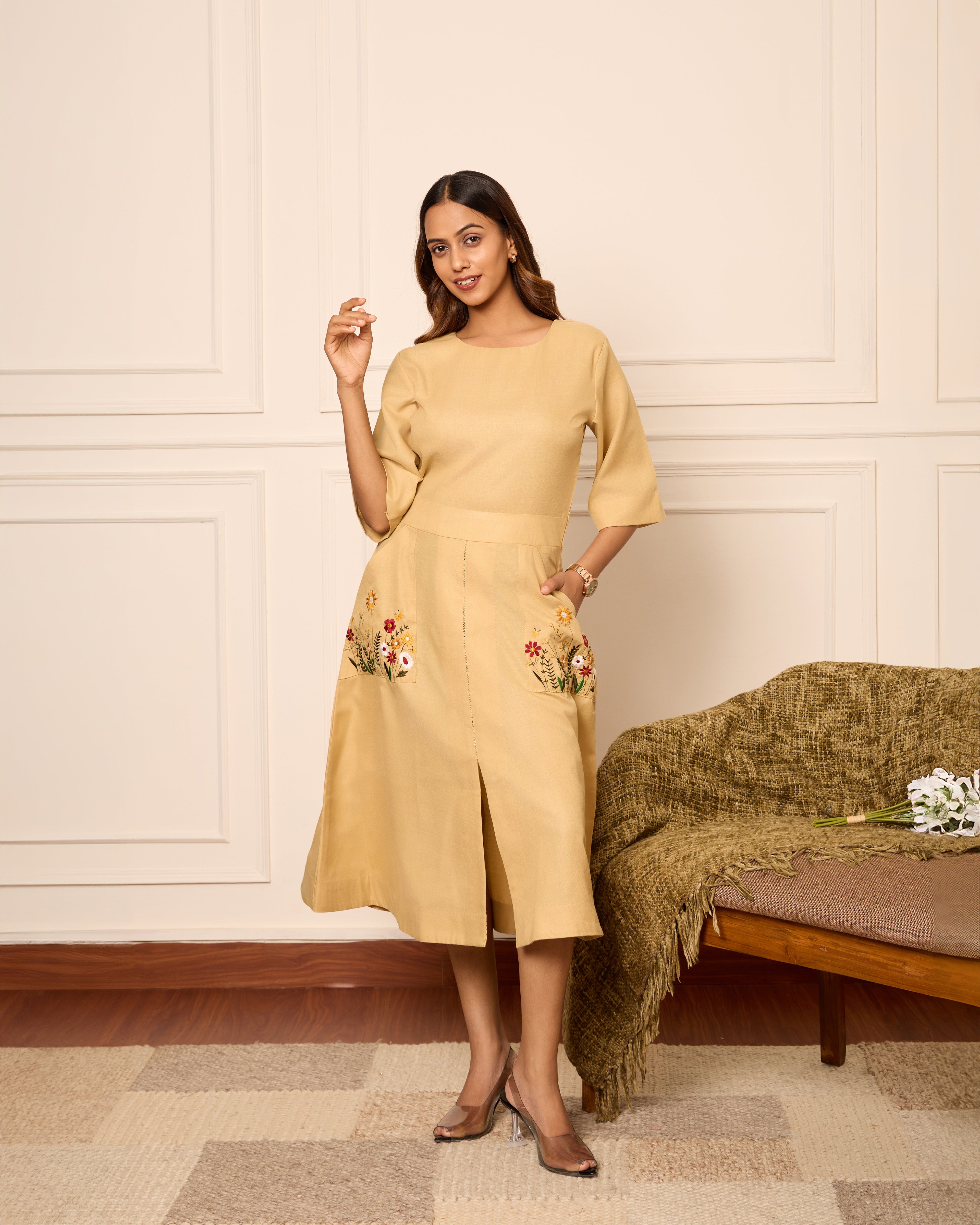 Laibaag- Fit & Flare Midi Dress