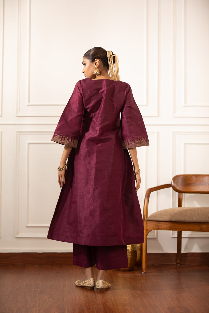 Taabir- A-line Angrakha Wrap Kurta Set